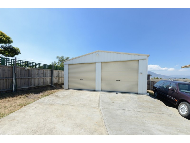 24 Adelphi Road, Claremont TAS 7011