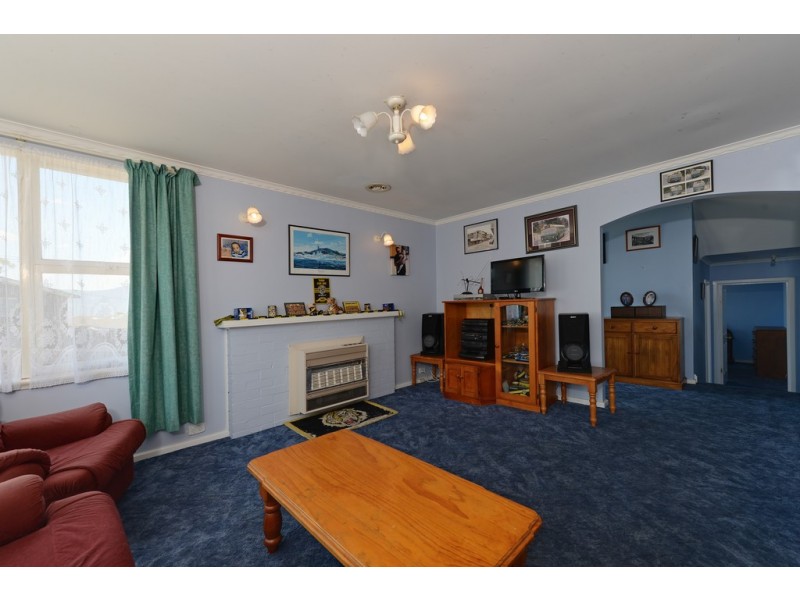 24 Adelphi Road, Claremont TAS 7011