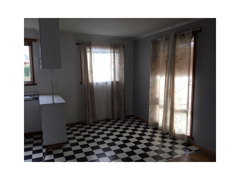 15 Cox Avenue, New Norfolk TAS 7140