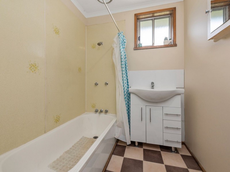 12 Wendy Avenue, Clarendon Vale TAS 7019