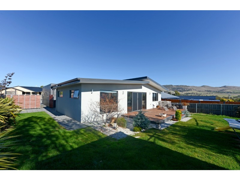 7 Caitlin Court, Midway Point TAS 7171