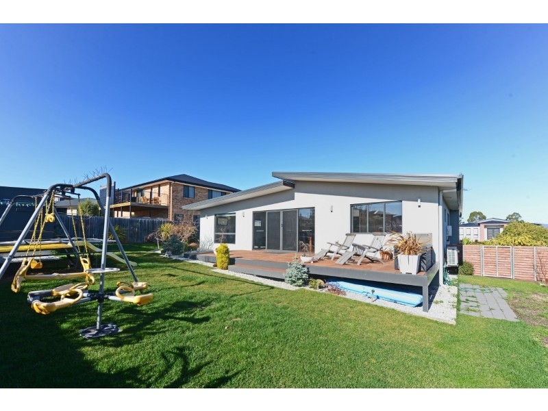 7 Caitlin Court, Midway Point TAS 7171