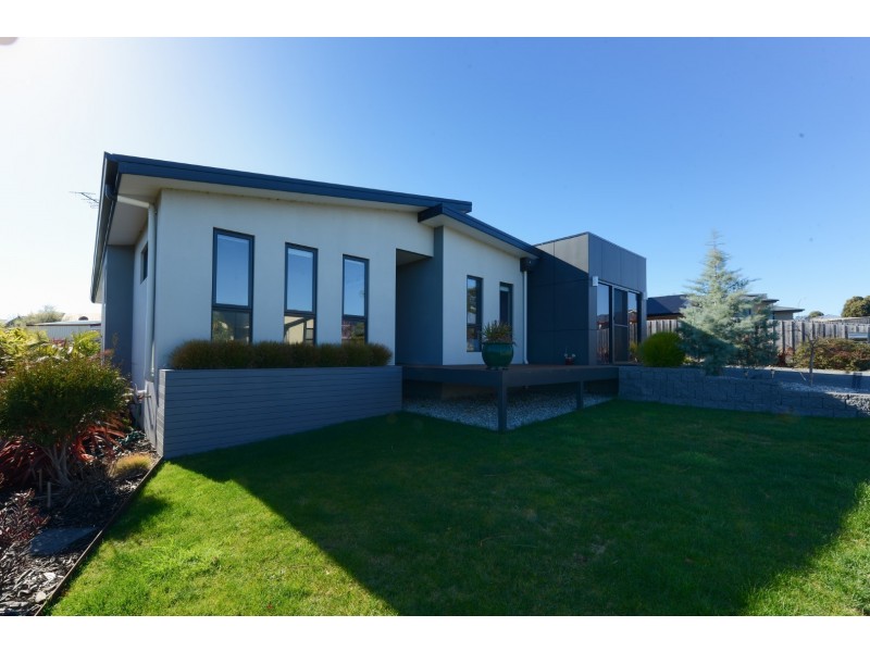 7 Caitlin Court, Midway Point TAS 7171