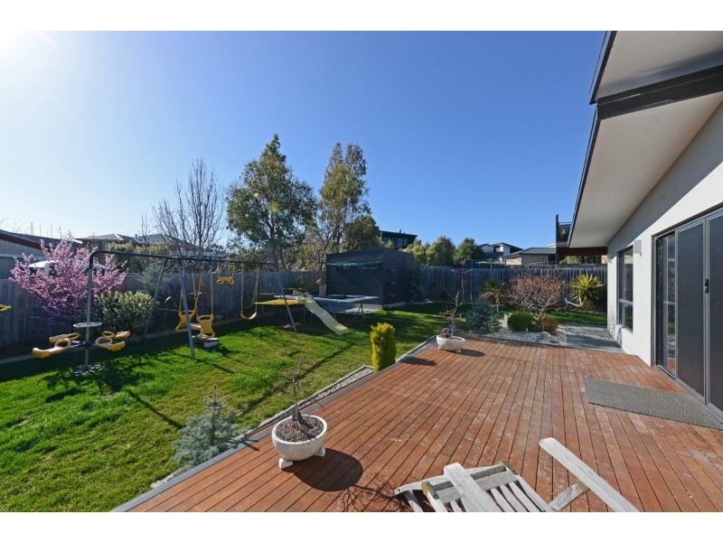7 Caitlin Court, Midway Point TAS 7171