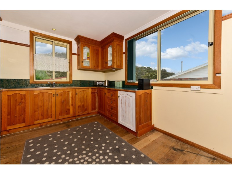 6 Arunta Crescent, Chigwell TAS 7011