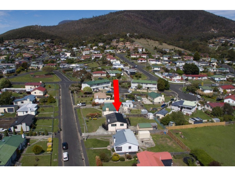 6 Arunta Crescent, Chigwell TAS 7011