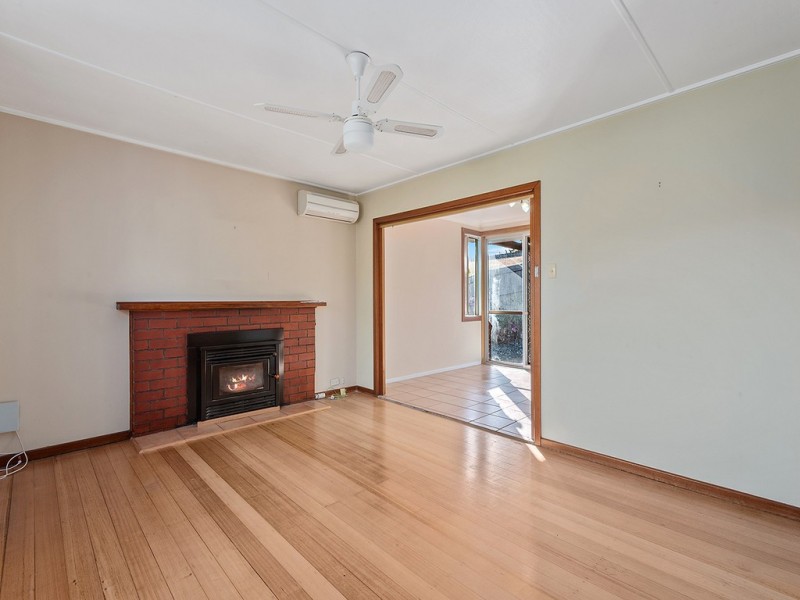 2 Hudson Crescent, Glenorchy TAS 7010