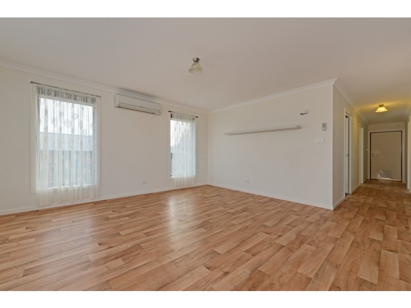 8 Barrob Street, Old Beach TAS 7017