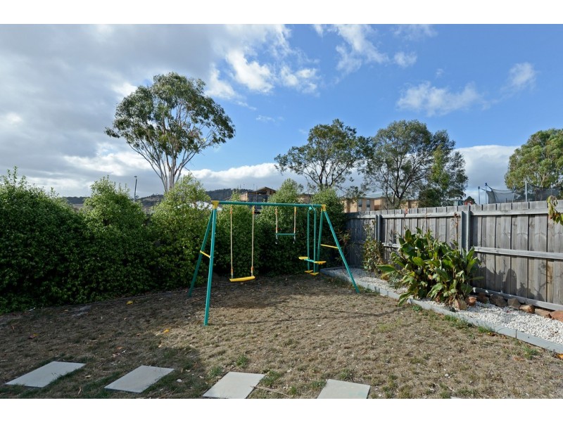 8 Barrob Street, Old Beach TAS 7017