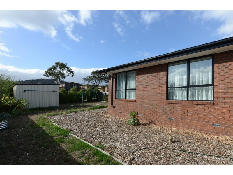 8 Barrob Street, Old Beach TAS 7017