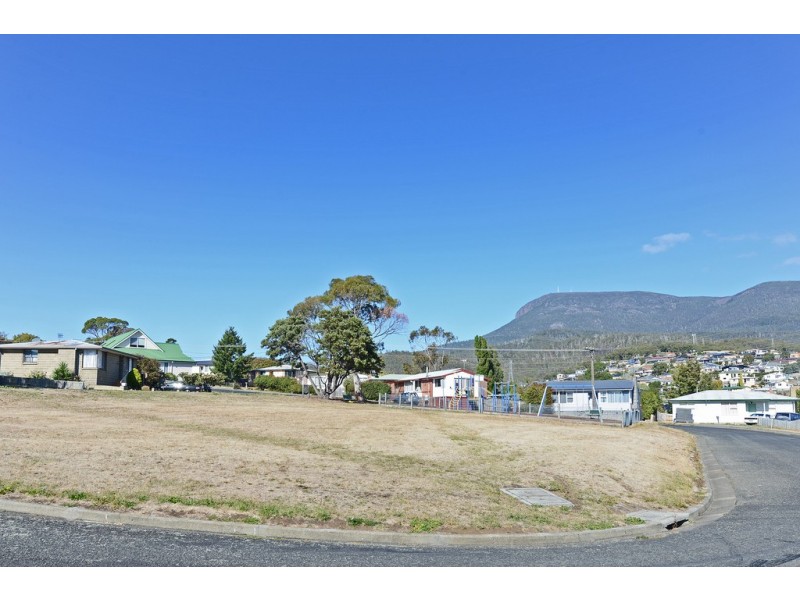16 Stansbury Street, Glenorchy TAS 7010