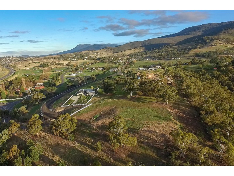 17 Dickenson Drive, Granton TAS 7030