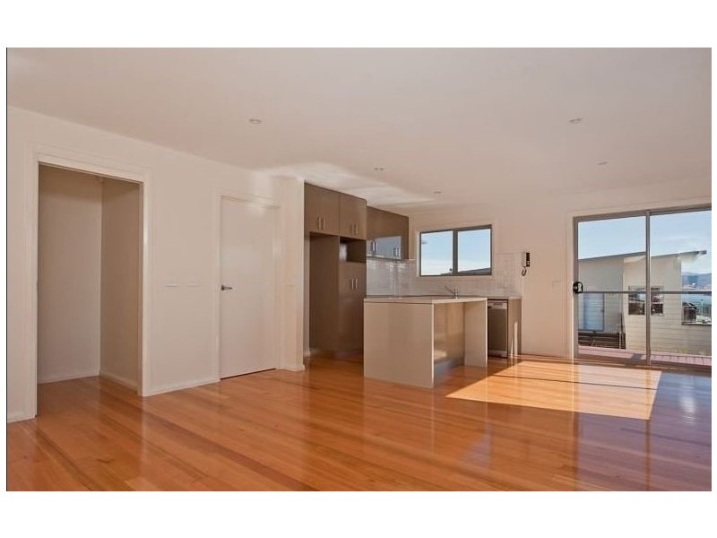 2/20 Northsun Place, Midway Point TAS 7171