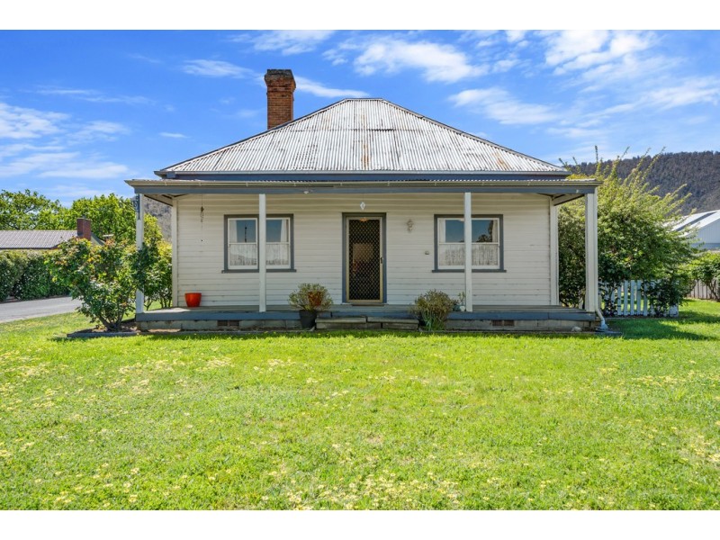 5 Turriff Lodge Drive, New Norfolk TAS 7140