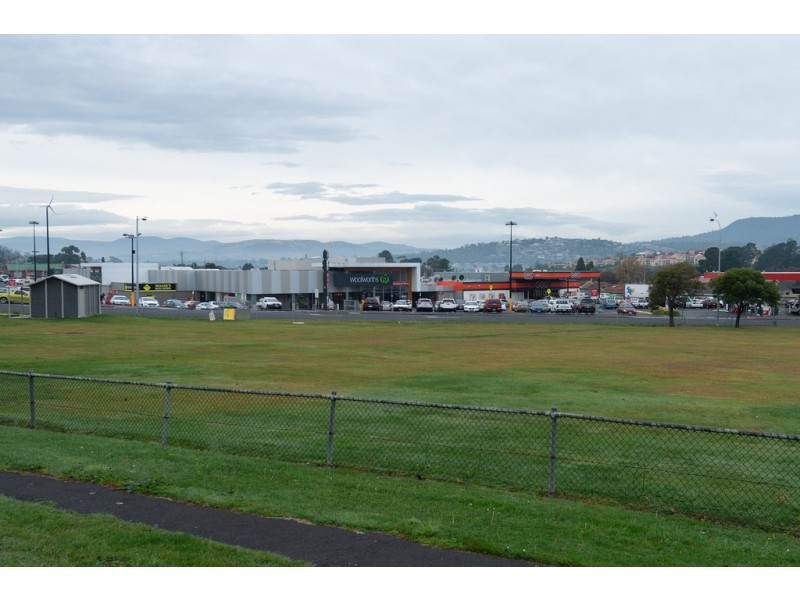 22 Main Road, Claremont TAS 7011