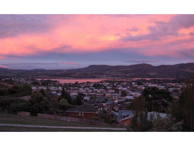 Claremont TAS 7011