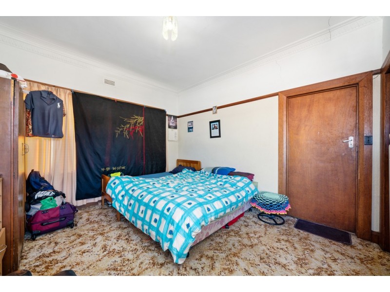 215 East Derwent Highway, Lindisfarne TAS 7015