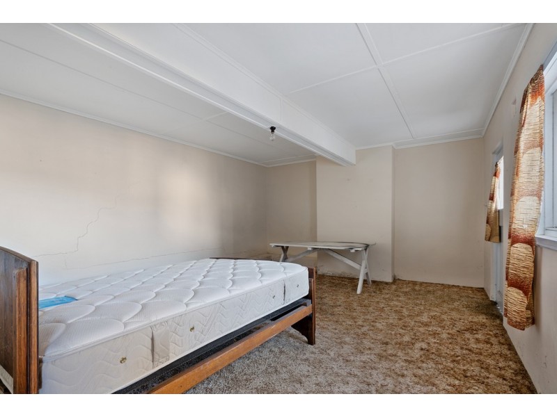 215 East Derwent Highway, Lindisfarne TAS 7015