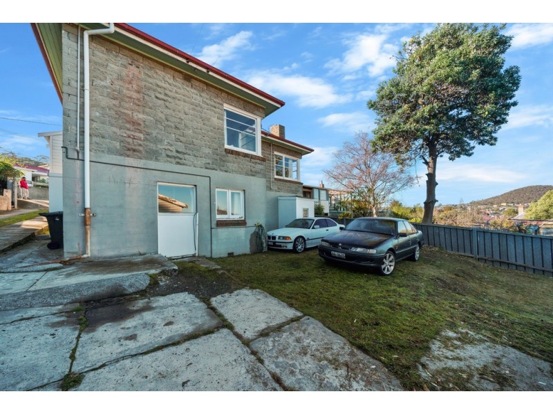 215 East Derwent Highway, Lindisfarne TAS 7015