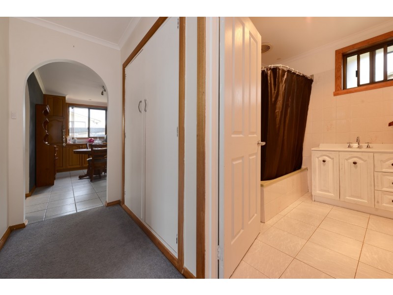 32 Spring Street, Claremont TAS 7011