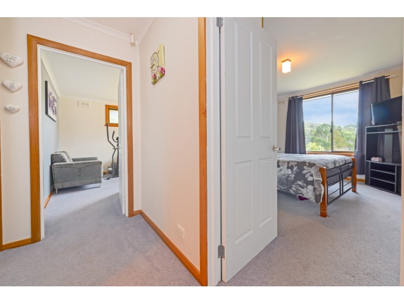 32 Spring Street, Claremont TAS 7011