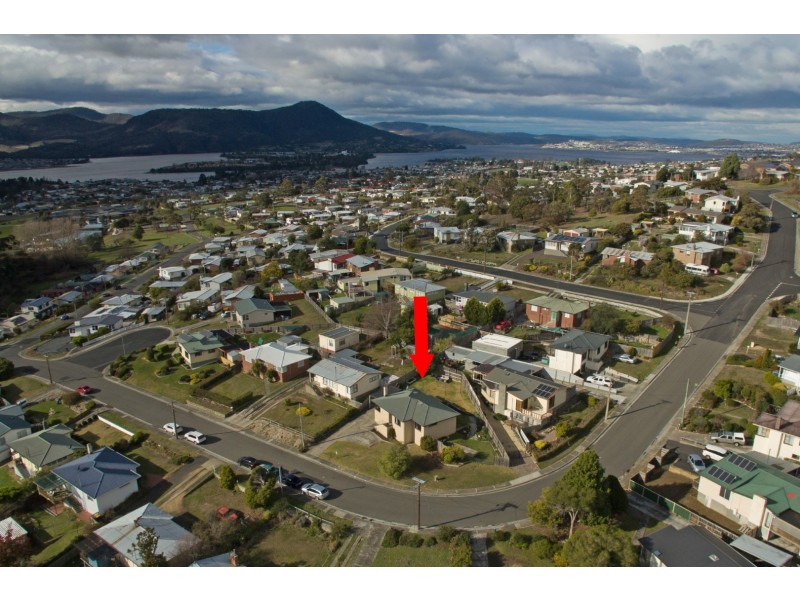 32 Spring Street, Claremont TAS 7011