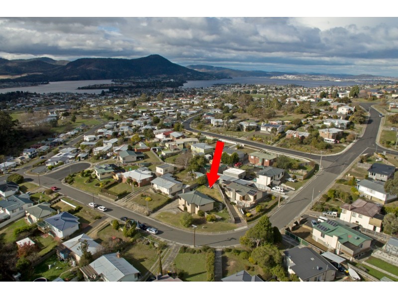 32 Spring Street, Claremont TAS 7011
