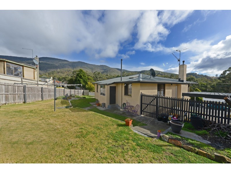 32 Spring Street, Claremont TAS 7011