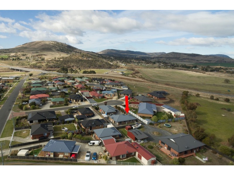 2/4 Roslyn Court, Brighton TAS 7030
