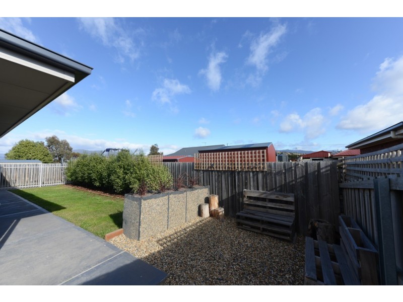 2/4 Roslyn Court, Brighton TAS 7030