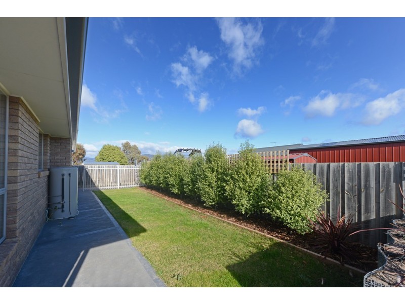 2/4 Roslyn Court, Brighton TAS 7030