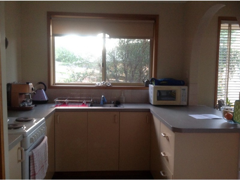 4/19 Croesus Court, Lindisfarne TAS 7015