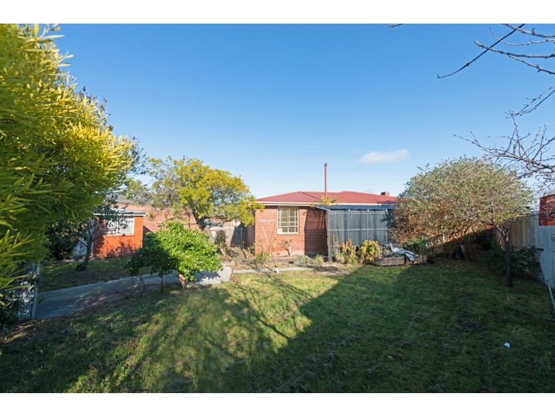 14 Phillips Avenue, New Norfolk TAS 7140