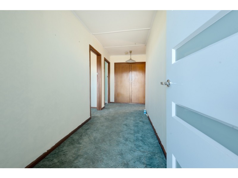 14 Phillips Avenue, New Norfolk TAS 7140