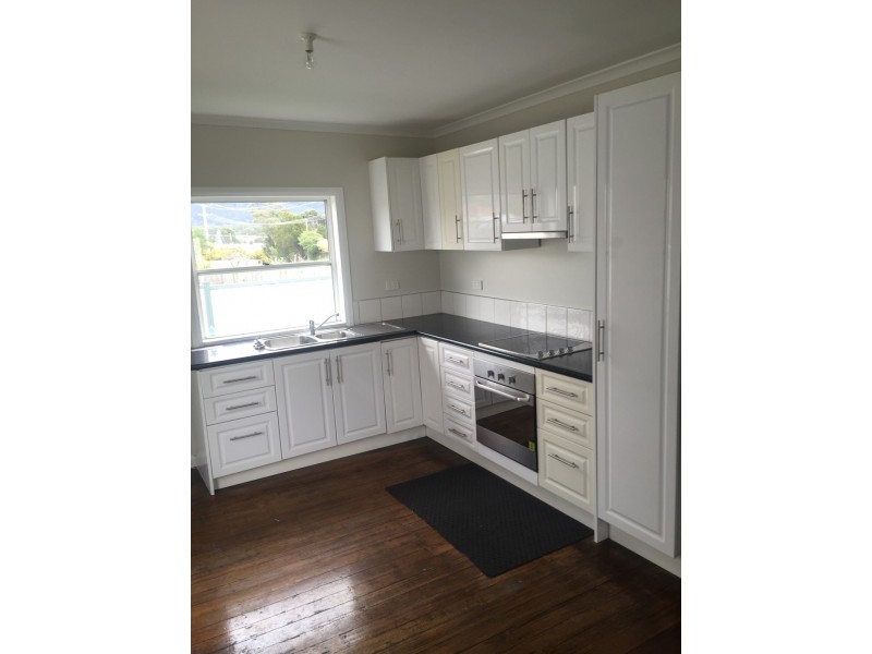 8 Selwyn Street, Triabunna TAS 7190