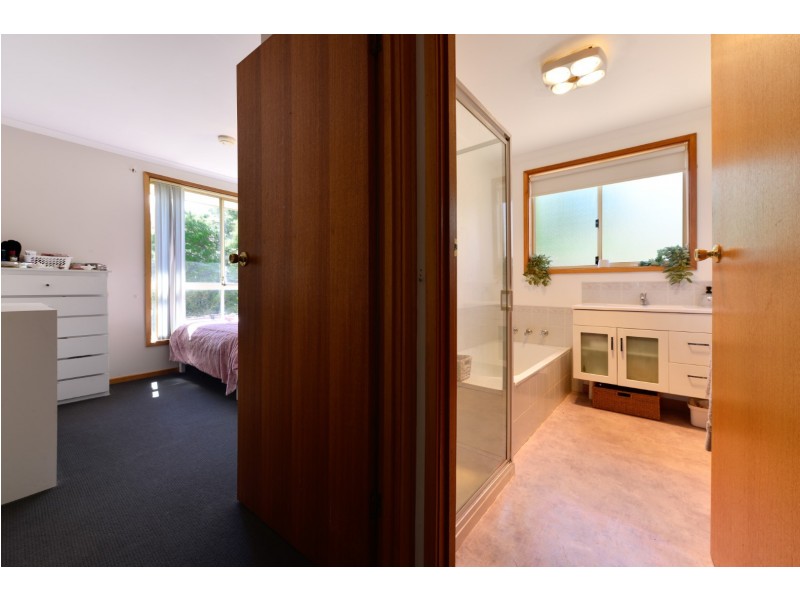 39 Arncliffe Road, Austins Ferry TAS 7011