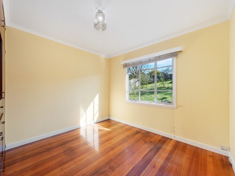 16 Pekurn Crescent, Berriedale TAS 7011
