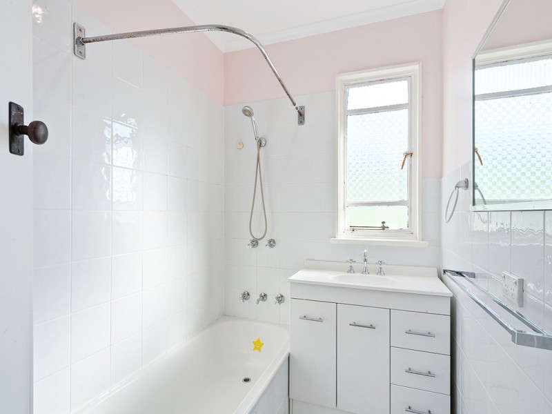 16 Pekurn Crescent, Berriedale TAS 7011
