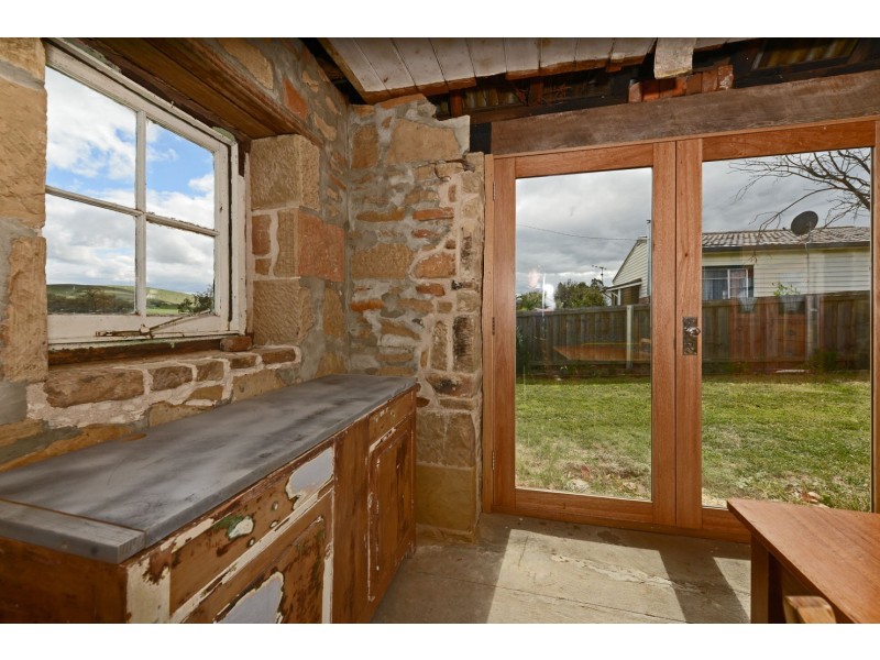 71 Franklin Place, Hamilton TAS 7140