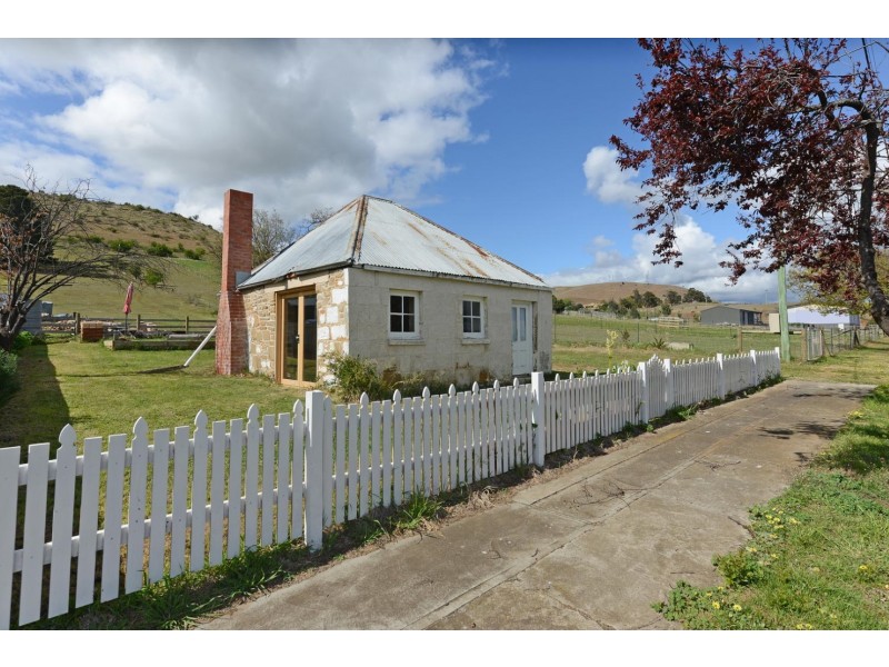 71 Franklin Place, Hamilton TAS 7140