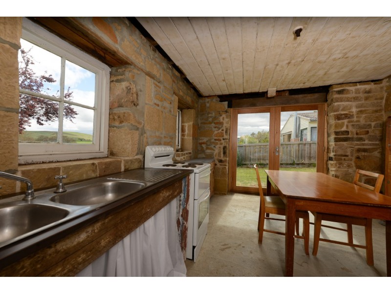 71 Franklin Place, Hamilton TAS 7140