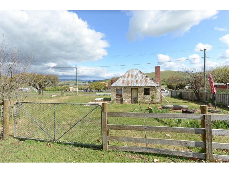 71 Franklin Place, Hamilton TAS 7140