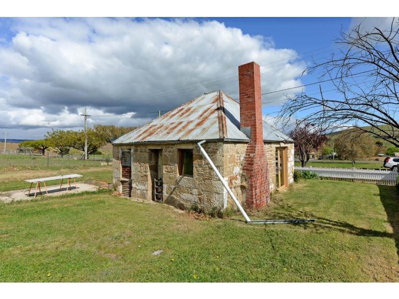 71 Franklin Place, Hamilton TAS 7140