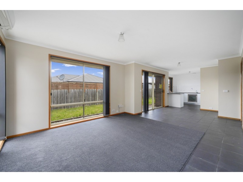2/53 Alexander Circle, Campania TAS 7026