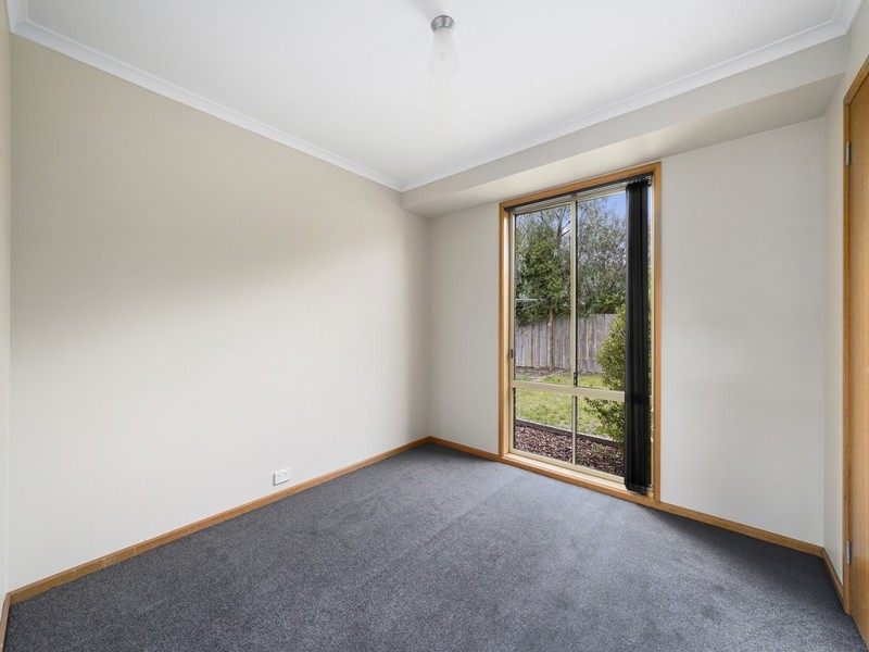 2/53 Alexander Circle, Campania TAS 7026