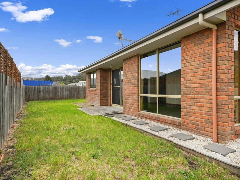 2/53 Alexander Circle, Campania TAS 7026