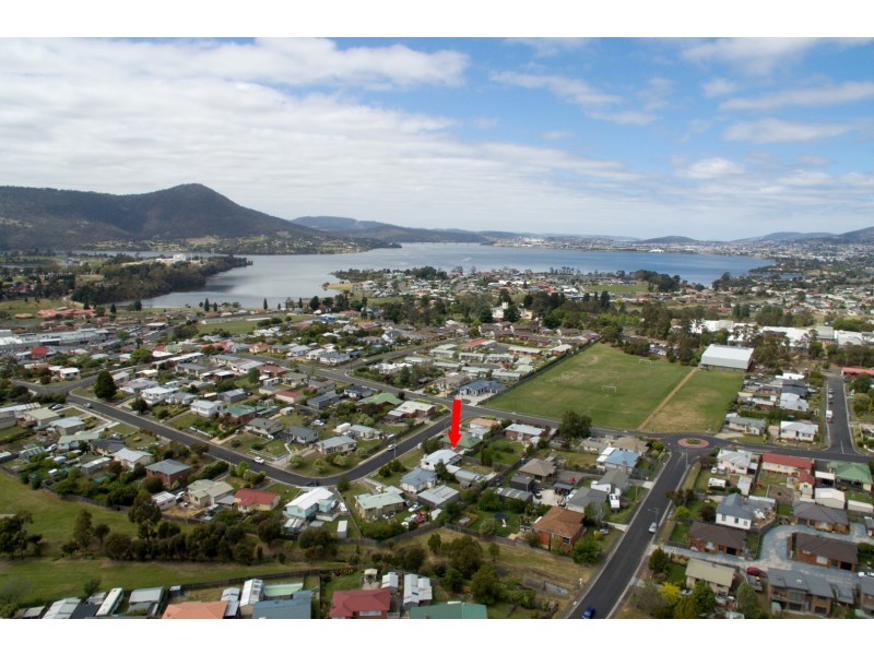 2 Belgrave Street, Claremont TAS 7011