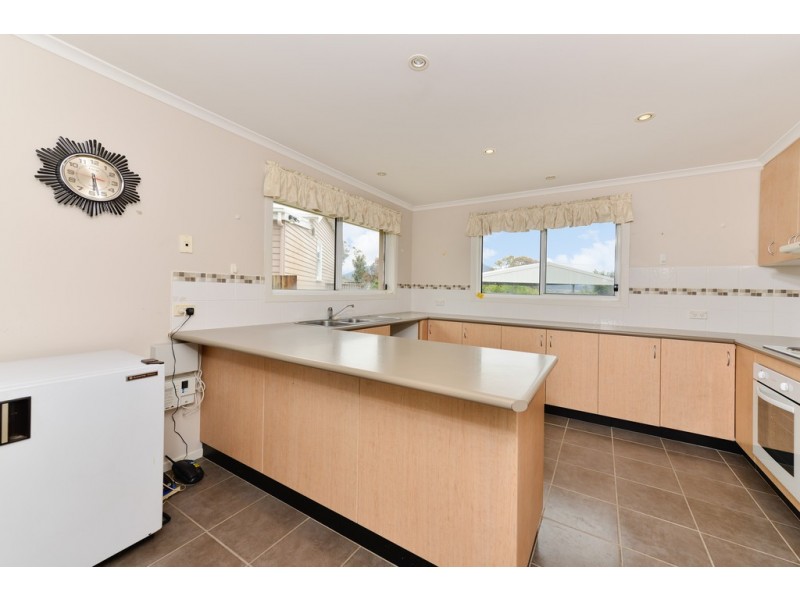 1/18 Shenstone Place, Montrose TAS 7010