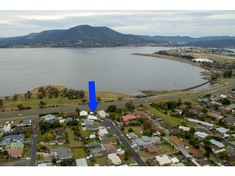 1/18 Shenstone Place, Montrose TAS 7010