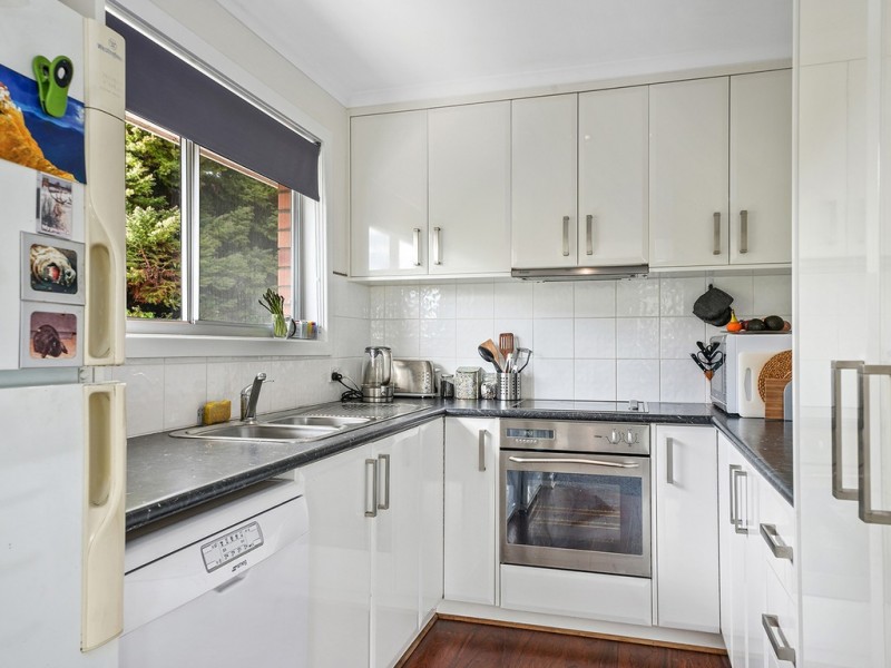 1/13 Suncoast Drive, Blackmans Bay TAS 7052